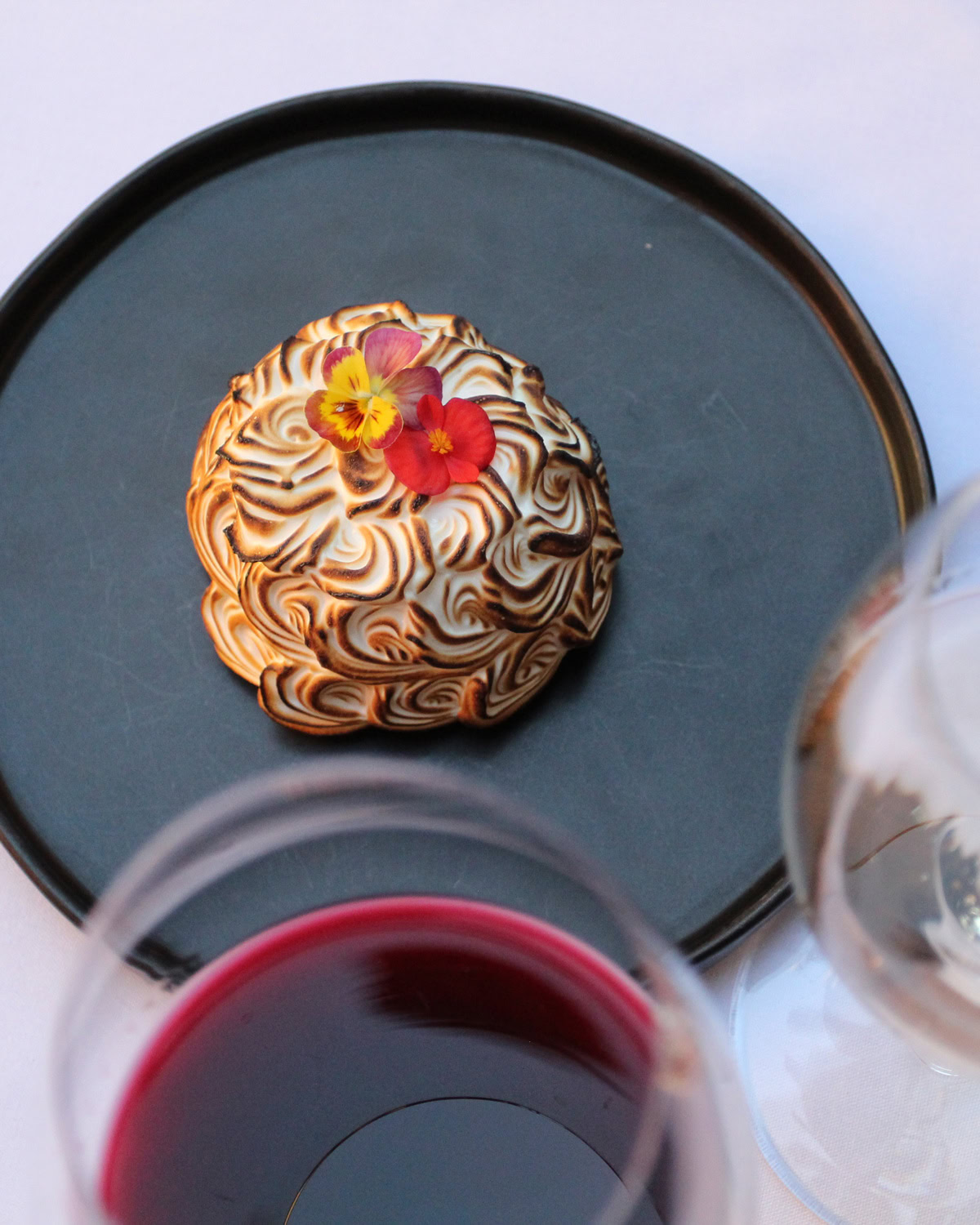 Seasonal dining at Round Pond Estate